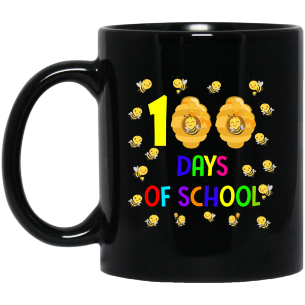 DynamicImageHandler 1033bc64 b686 489a b6ea aca7d0758261 1024x1024@2x 600x600px 100 Days Of School Bee Lover Teacher Gift Coffee Mug