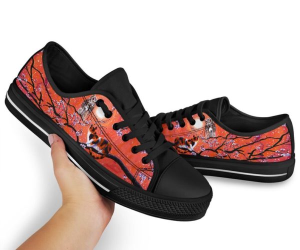 il 794xN.3156457803 p3re 600x500px Moon Cat In Night Sakura Low Top Shoes