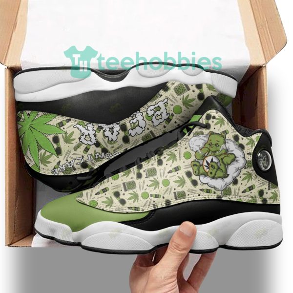 bear smoking and weed leaf background air jordan 13 sneakers 1 FujZr 600x600px Bear Smoking And Weed Leaf Background Air Jordan 13 Sneakers