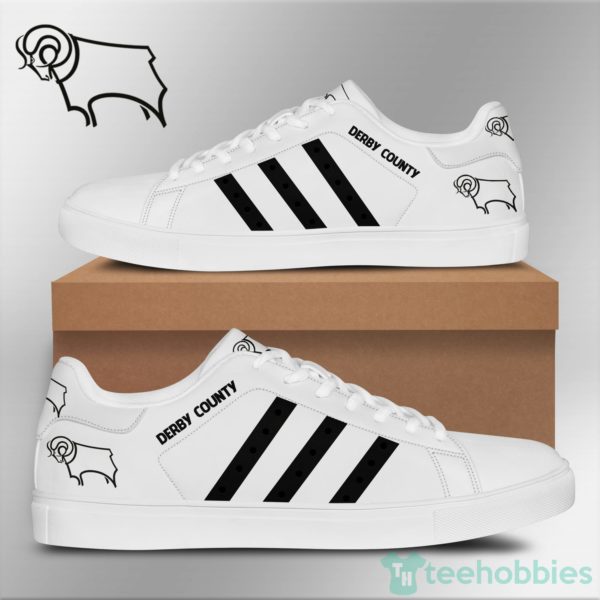 derby country white low top skate shoes 1 HOWOP 600x600px Derby Country White Low Top Skate Shoes