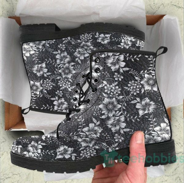 handcrafted floral leather boots shoes 1 MVVKA 600x598px Handcrafted Floral Leather Boots Shoes