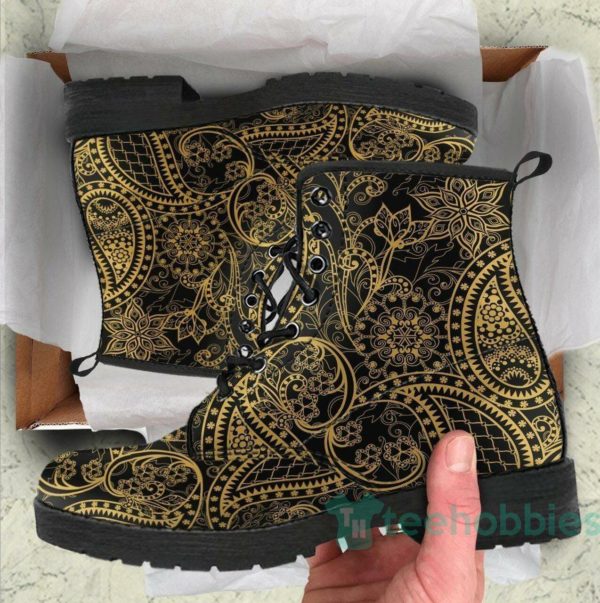 handcrafted gold paisley leather boots shoes 1 c2DYh 600x603px Handcrafted Gold Paisley Leather Boots Shoes