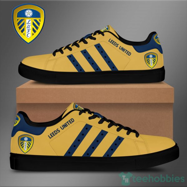 leeds united logo low top skate shoes 2 YnWEX 600x600px Leeds United Logo Low Top Skate Shoes