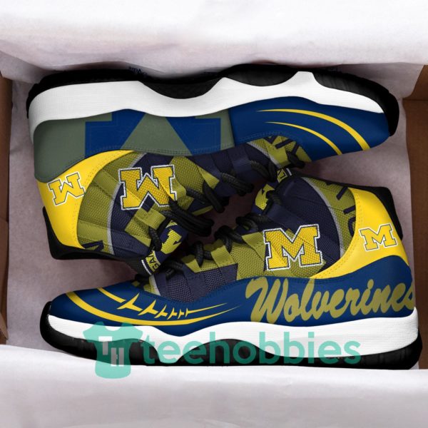 michigan wolverines new air jordan 11 sneakers shoes 2 2qaxq 600x600px Michigan Wolverines New Air Jordan 11 Sneakers Shoes