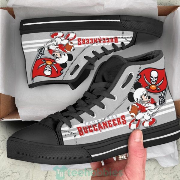 tampa bay buccaneers high top shoes fan gift 1 JWW4b 600x600px Tampa Bay Buccaneers High Top Shoes Fan Gift