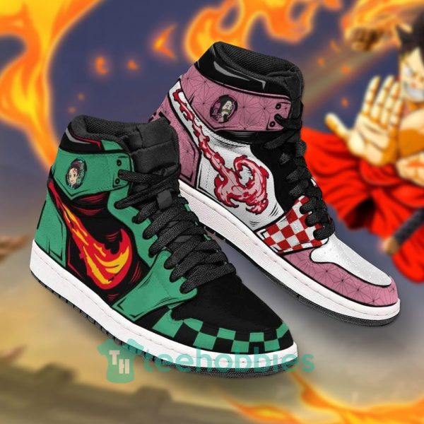 nezuko x tanjiro custom demon slayer air jordan hightop shoes 2 Yzykw 600x600px Nezuko x Tanjiro Custom Demon Slayer Air Jordan Hightop Shoes
