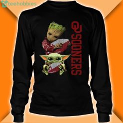 baby groot and baby yoda hug oklahoma sooners tshirt 2 247x247px Baby Groot And Baby Yoda Hug Oklahoma Sooners Tshirt