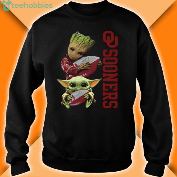 baby groot and baby yoda hug oklahoma sooners tshirt 3 600x600px Baby Groot And Baby Yoda Hug Oklahoma Sooners Tshirt