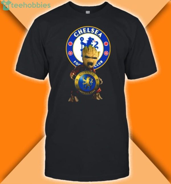 baby groot hug chelsea logo shirt 600x645px Baby Groot Hug Chelsea Logo Shirt