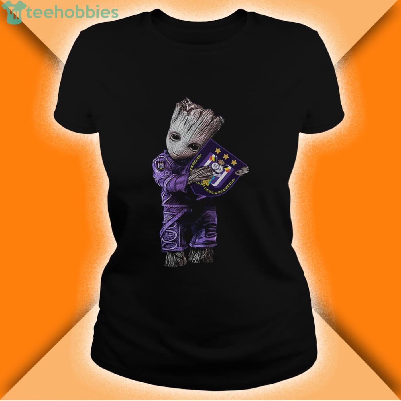 Baby Groot Hug Rsc Anderlecht Shirt baby groot hug rsc anderlecht shirt 1 600x600px Baby Groot Hug RSC Anderlecht Shirt