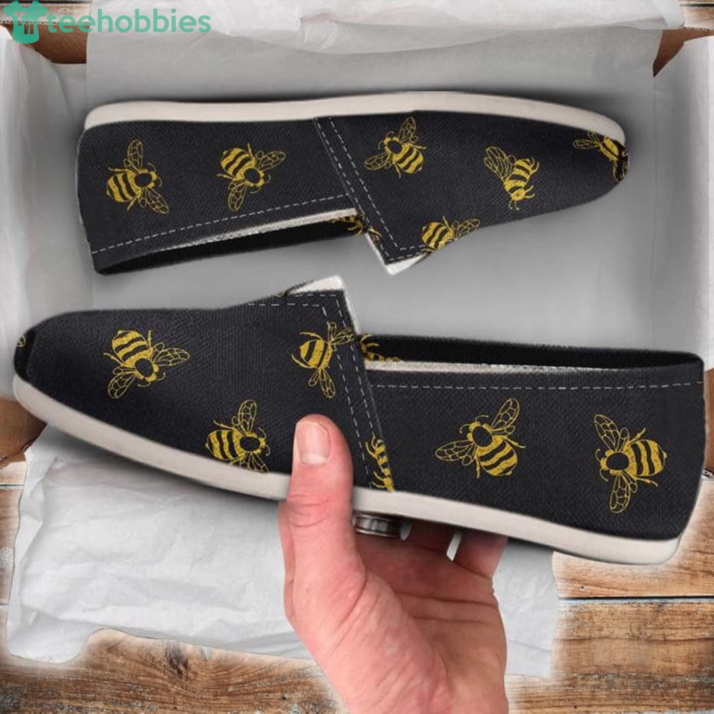 Black Bee Cute Pattern Slip On Shoes Product Photo 1
