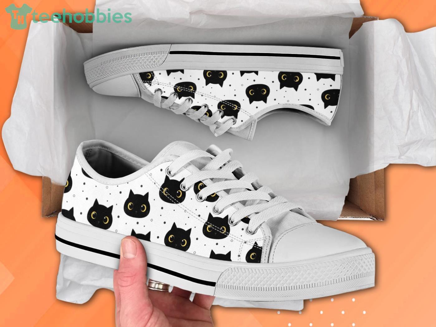 Black Cat Custom Pattern Low Top Shoes Product Photo 1
