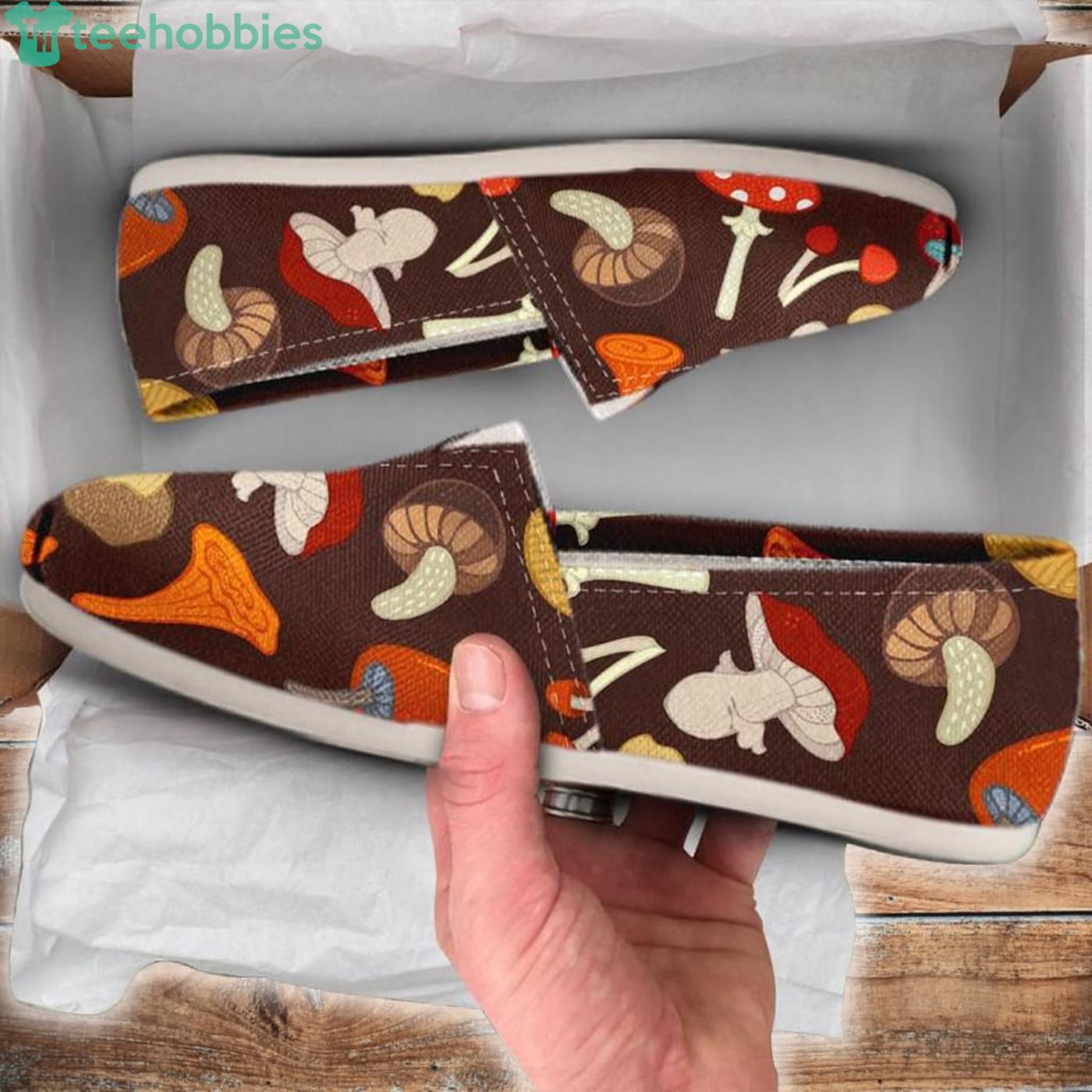 Brown Mushroom Pattern Lovely Slip On Shoes Product Photo 1