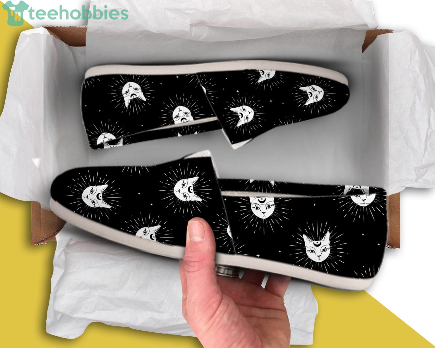 Cat Face Lovely Pattern Slip On Shoes Product Photo 1
