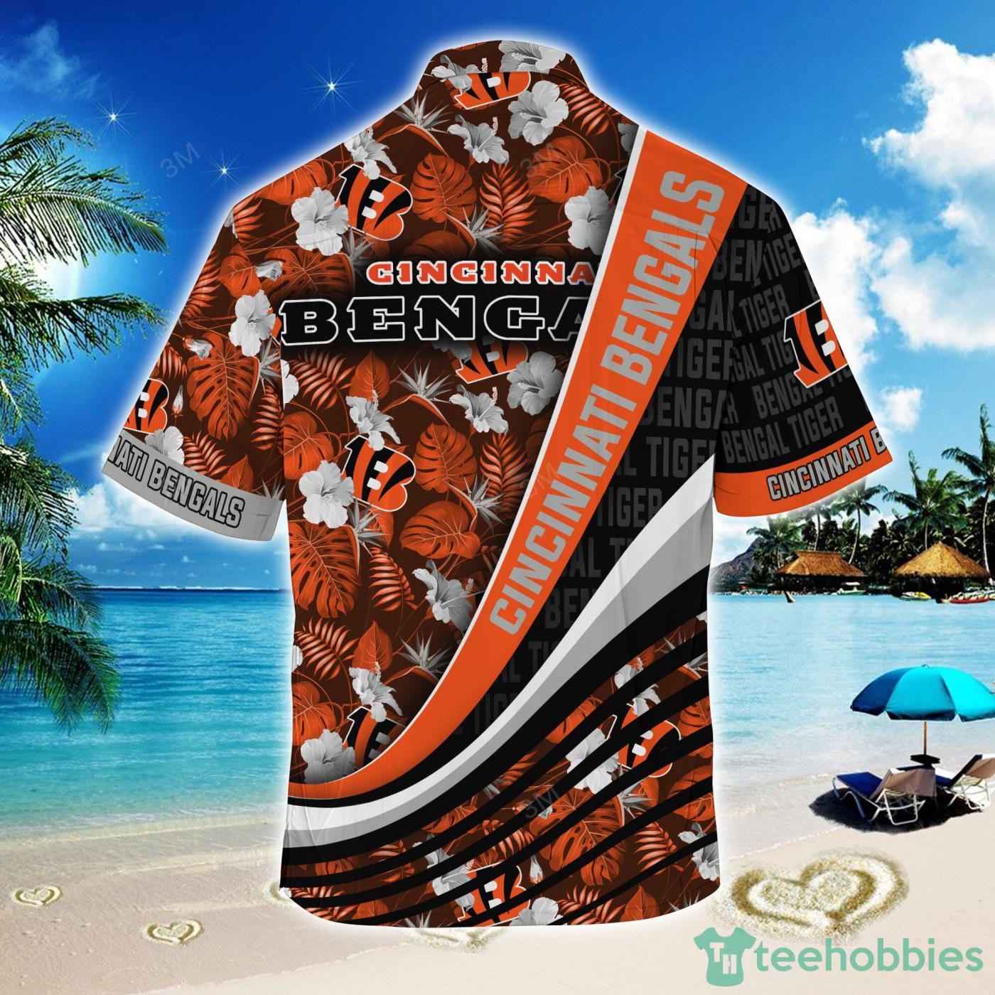 Cincinnati Bengals Tropical Flowers Pattern Short Sleeve Hawaiian Shirt