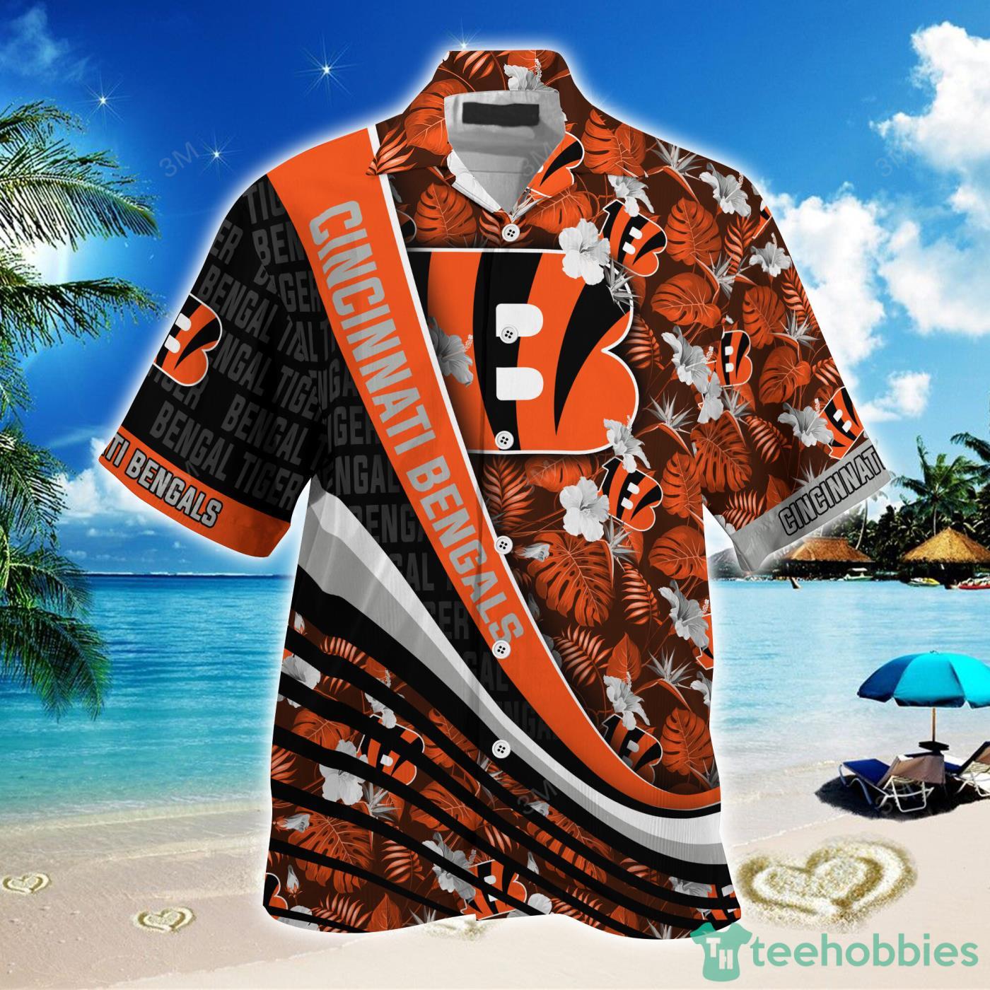 Cincinnati Bengals Tropical Flowers Pattern Short Sleeve Hawaiian Shirt