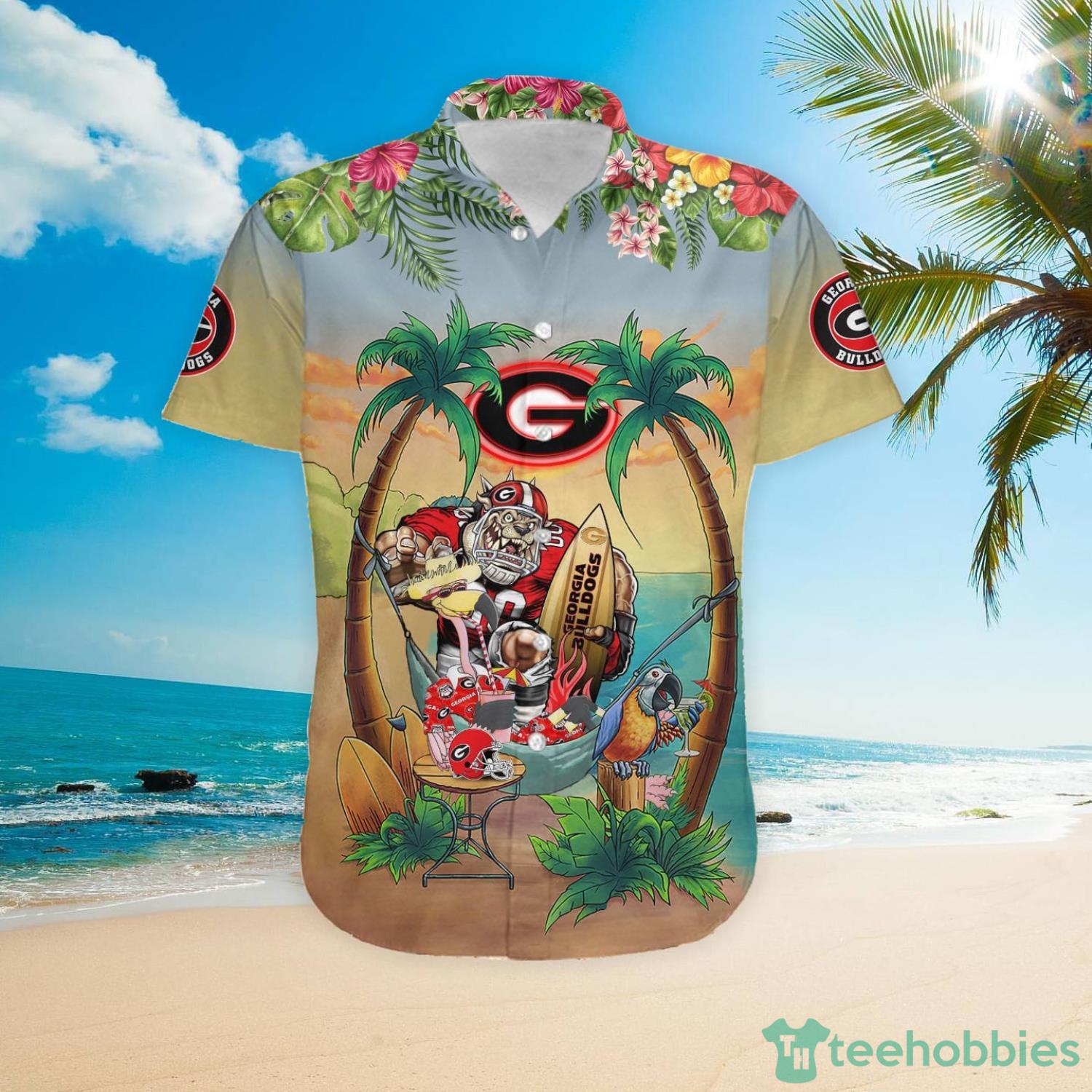 Custom Name Georgia Bulldogs With Flamingo Parrot Tropical Beach Coconut Tree Hawaiian Shirt Product Photo 4