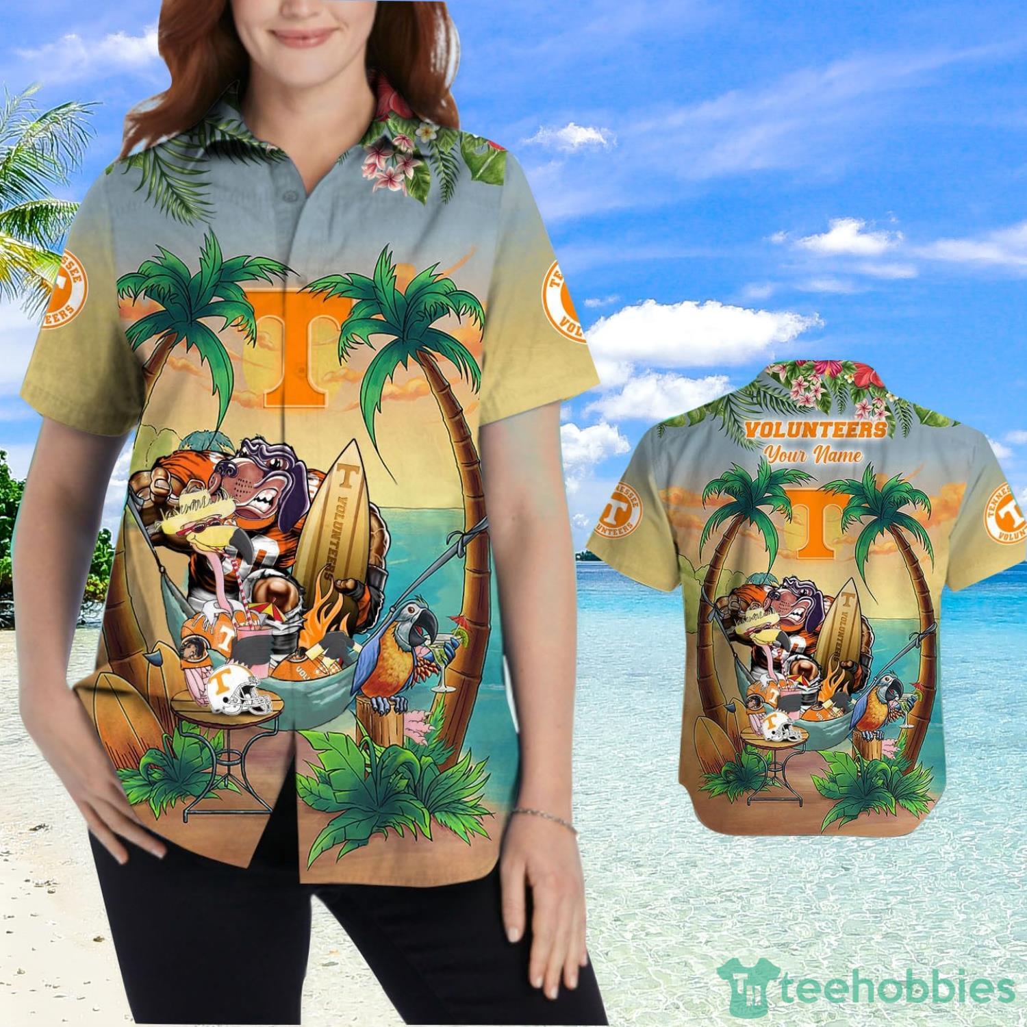 Custom Name Tennessee Volunteers With Flamingo Parrot Tropical Beach Coconut Tree Hawaiian Shirt Product Photo 2