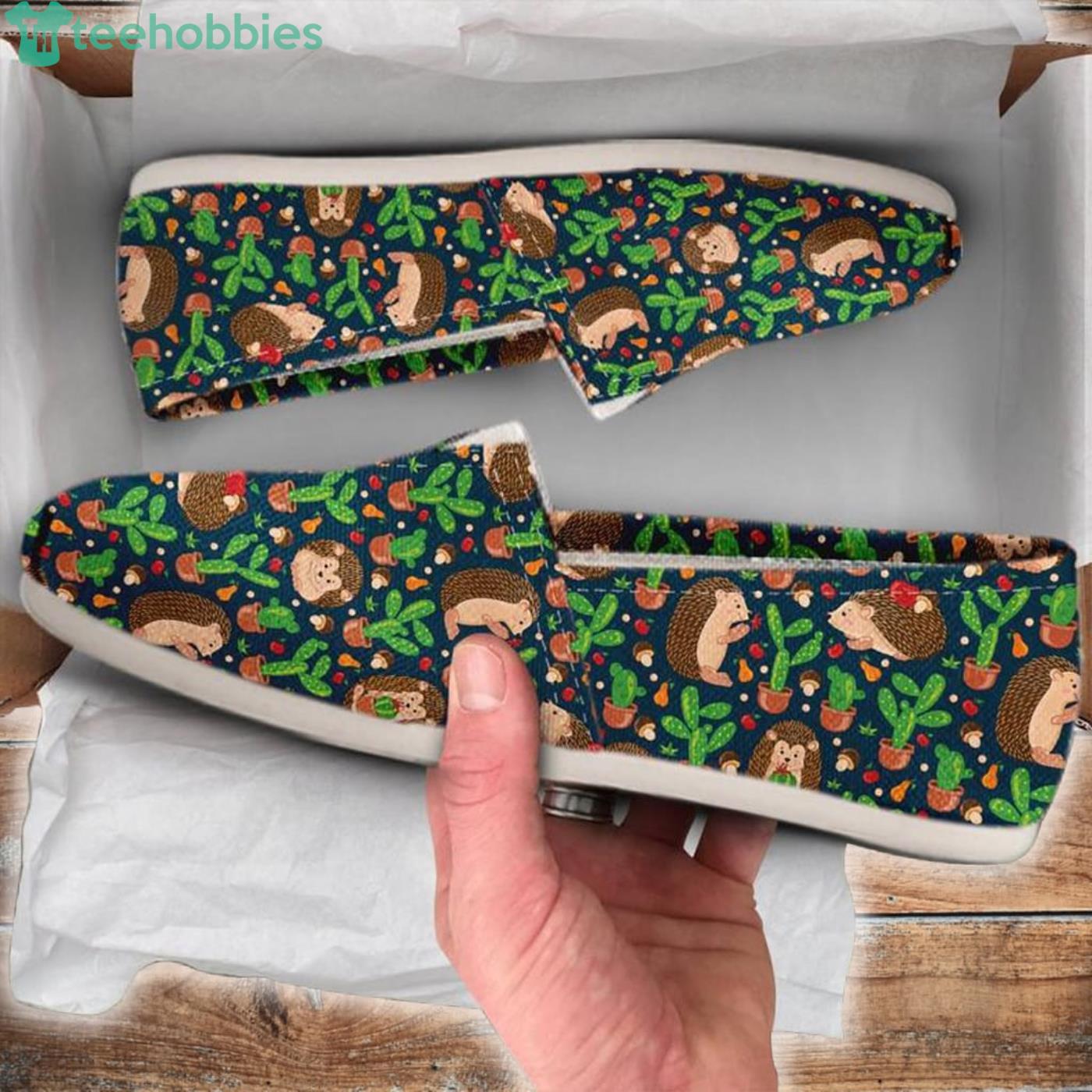 Cute Hedgehog Pattern Lovely Slip On Shoes Product Photo 1