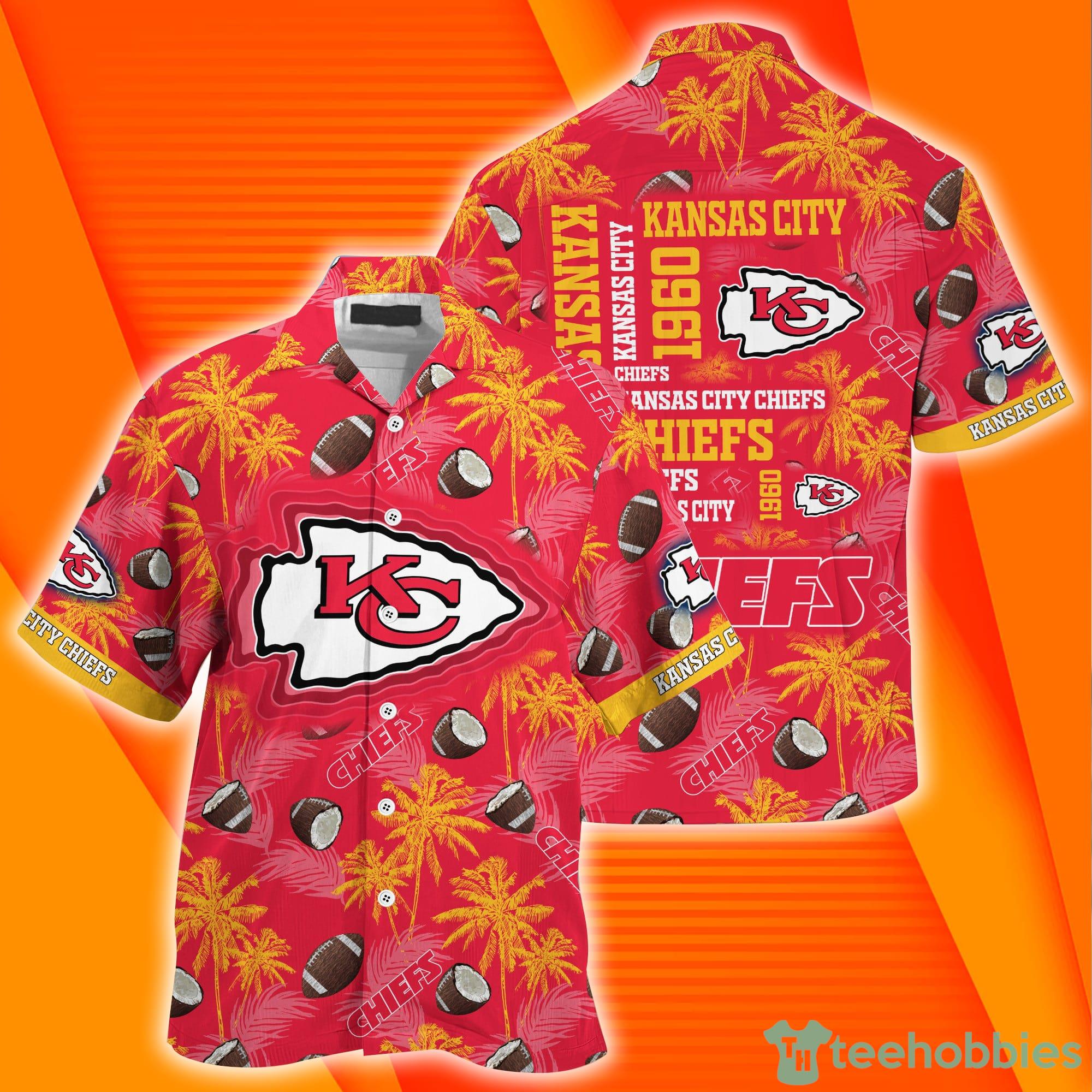 Kansas City Chiefs NFL Custom Name Palm Tree Pattern Hawaiian Shirt And  Shorts - Freedomdesign