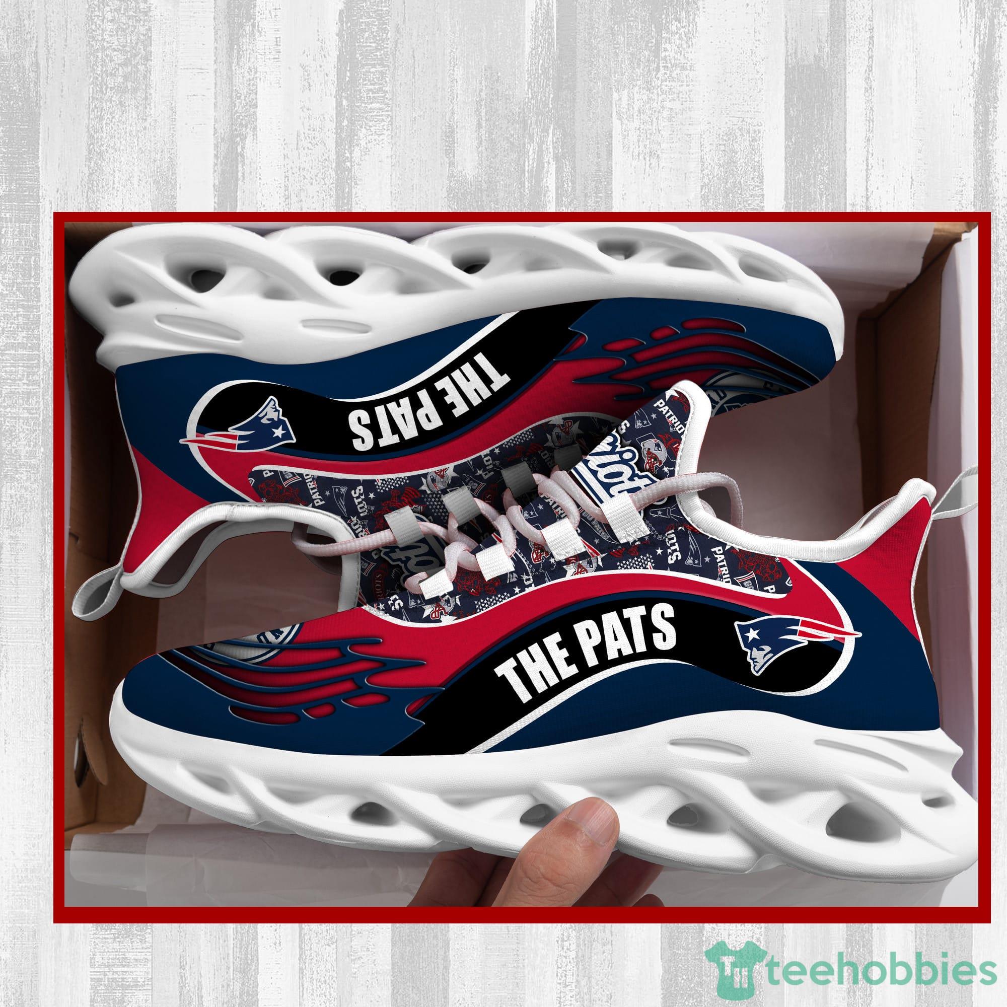 New England Patriots NFL Max Soul Sneakers Sport Shoes Product Photo 1