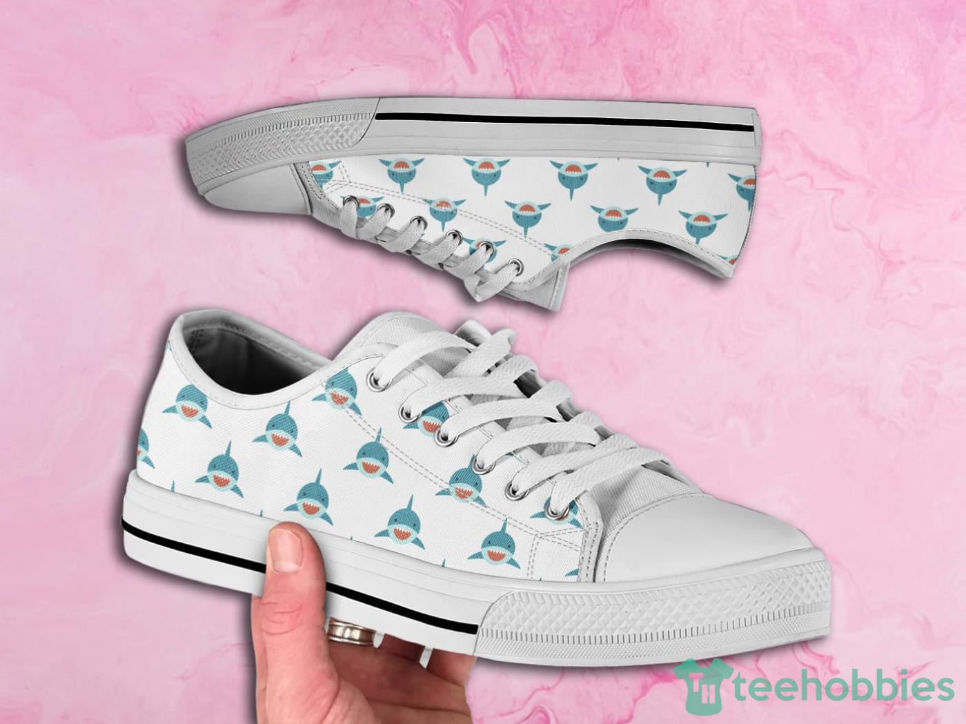 Shark Beach Cute Pattern Low Top Canvas Shoes Product Photo 1