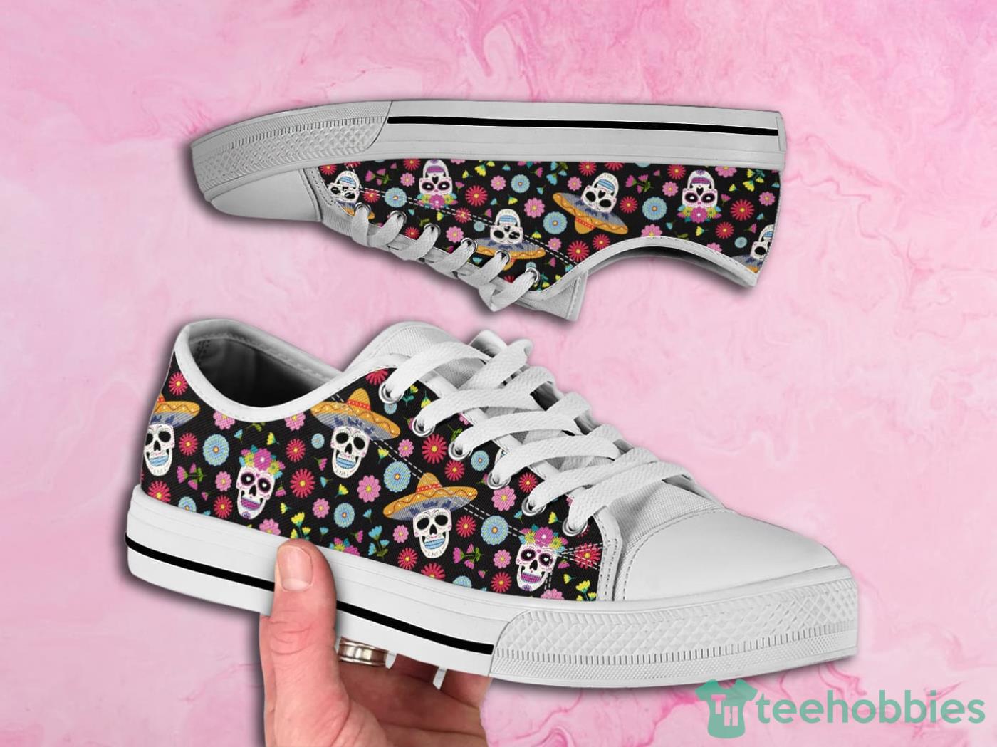 Sugar Skull Cute Pattern Low Top Canvas Shoes Product Photo 1