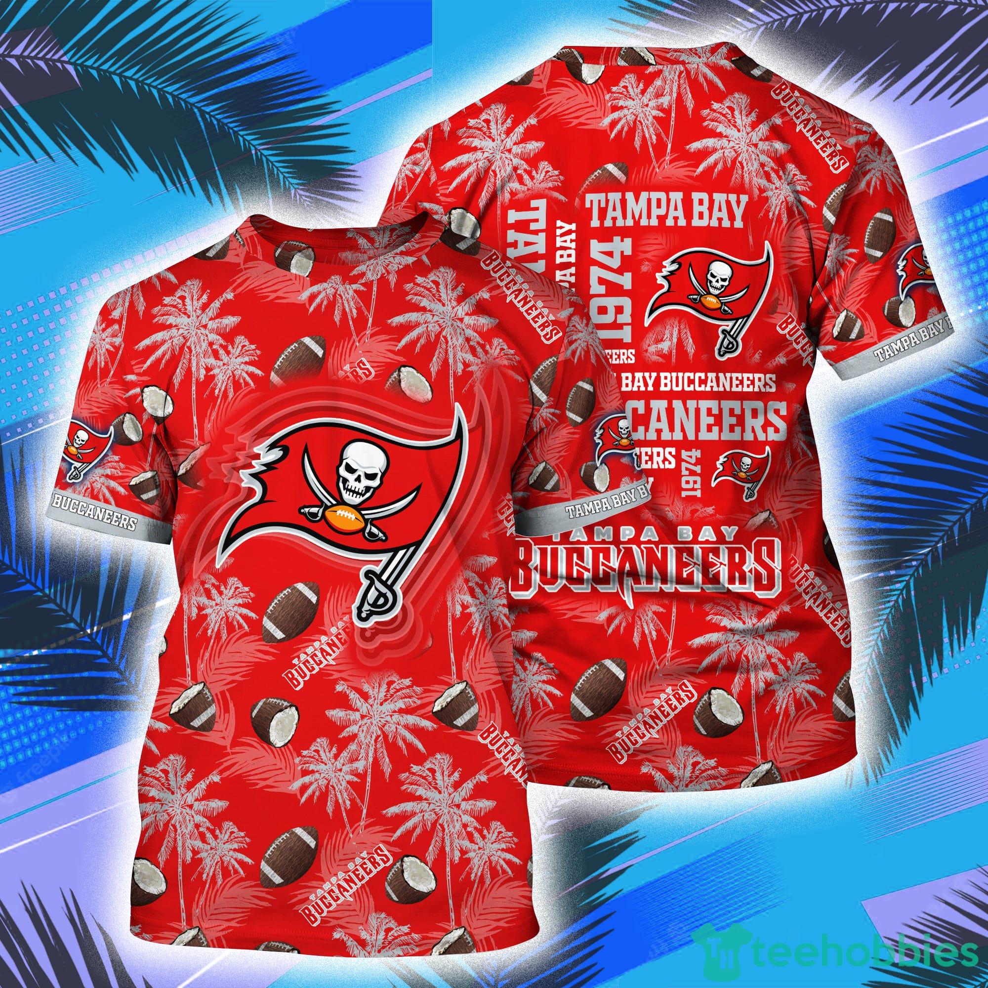 Tampa Bay Buccaneers NFL And Palm Trees Pattern All Over Print 3D T-Shirt Product Photo 1