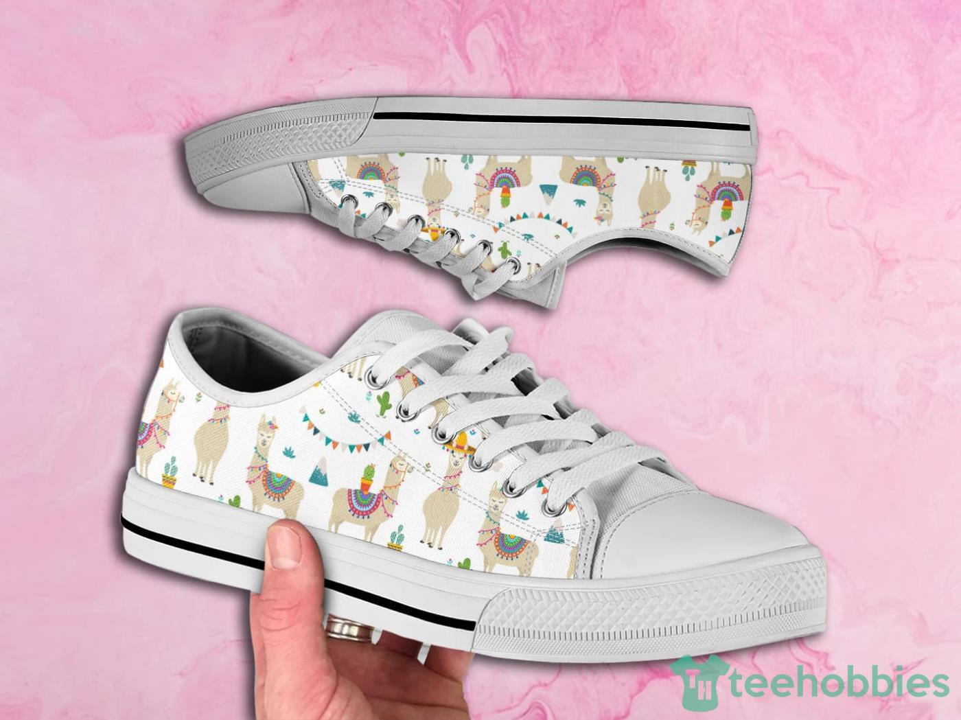 White Llama Cute Pattern Low Top Canvas Shoes Product Photo 1