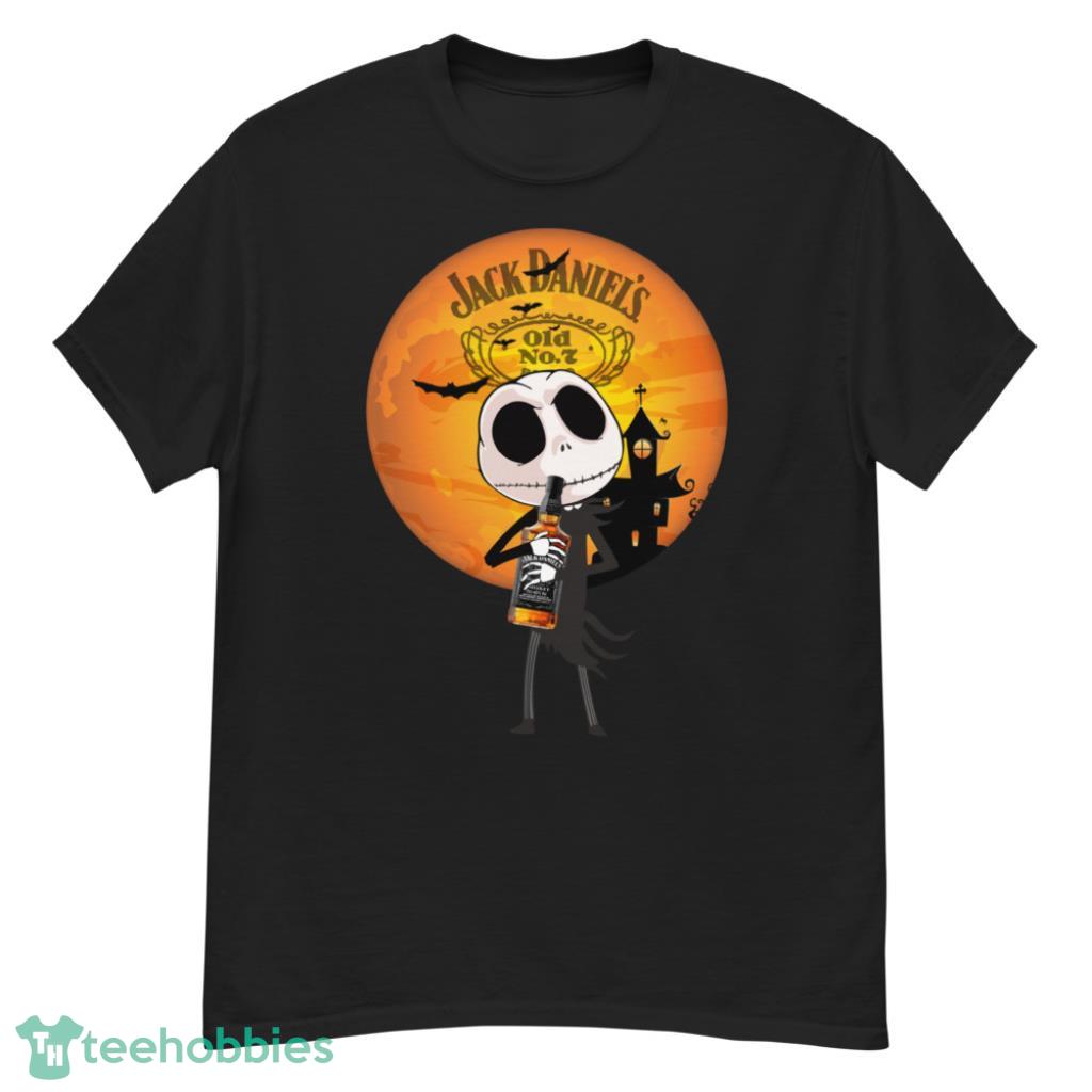 Jack Skellington Hug Jack Daniels Tennessee Whisky Halloween T-Shirt - G500 Men’s Classic T-Shirt