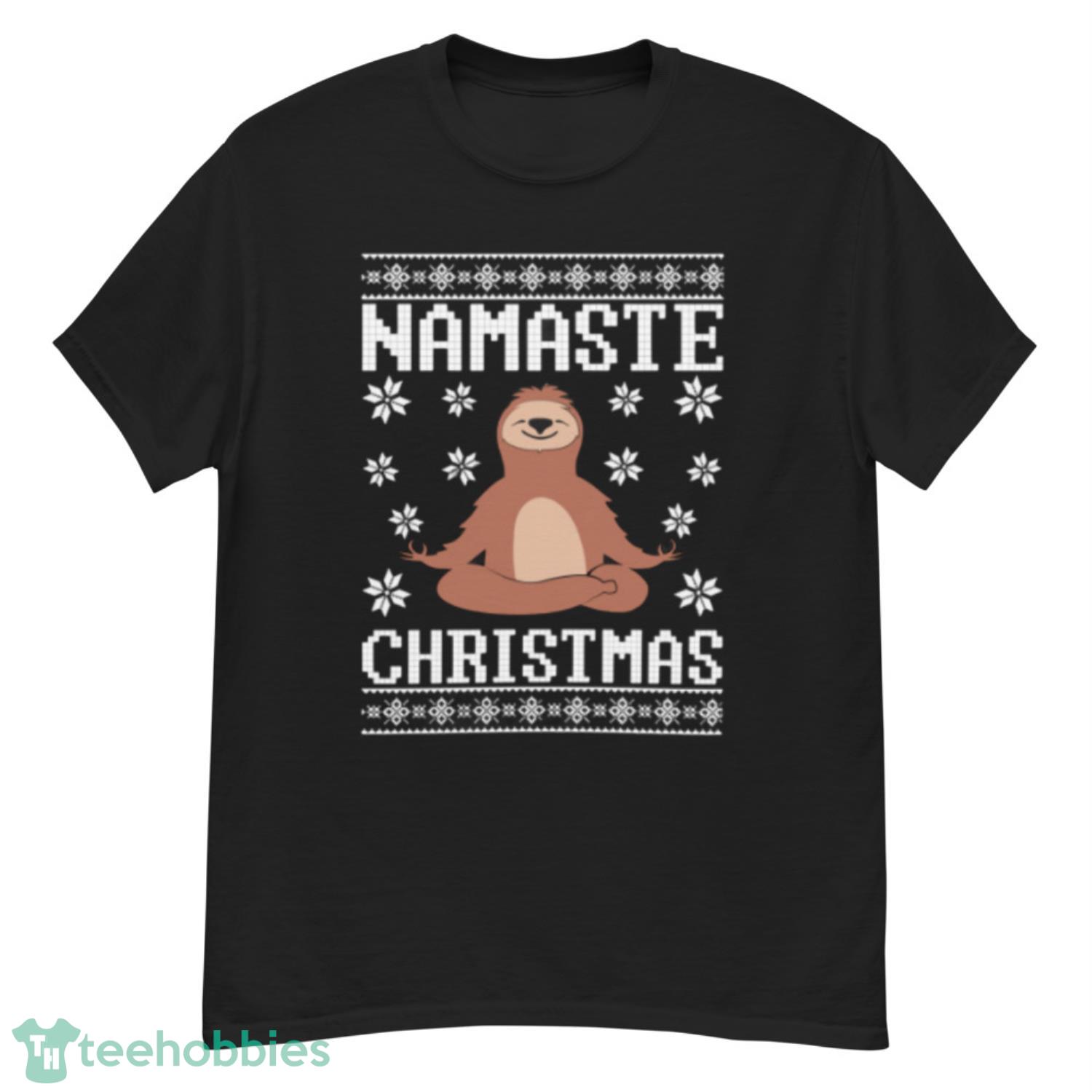Namaste Christmas Sloth Christmas Ugly Shirt - G500 Men’s Classic T-Shirt