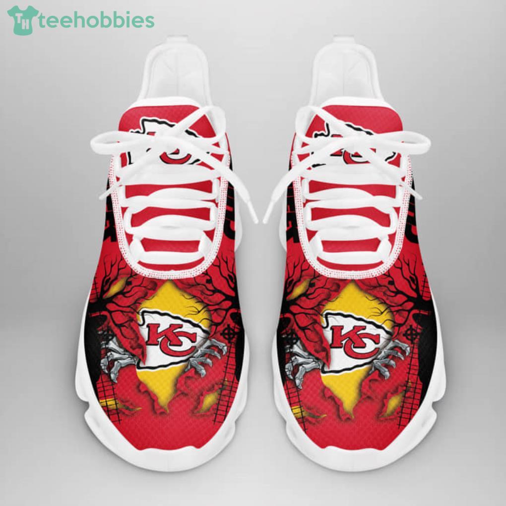 NFL Kansas City Chiefs Red Yeezy Shoes Men And Women Gift For Fans -  Freedomdesign