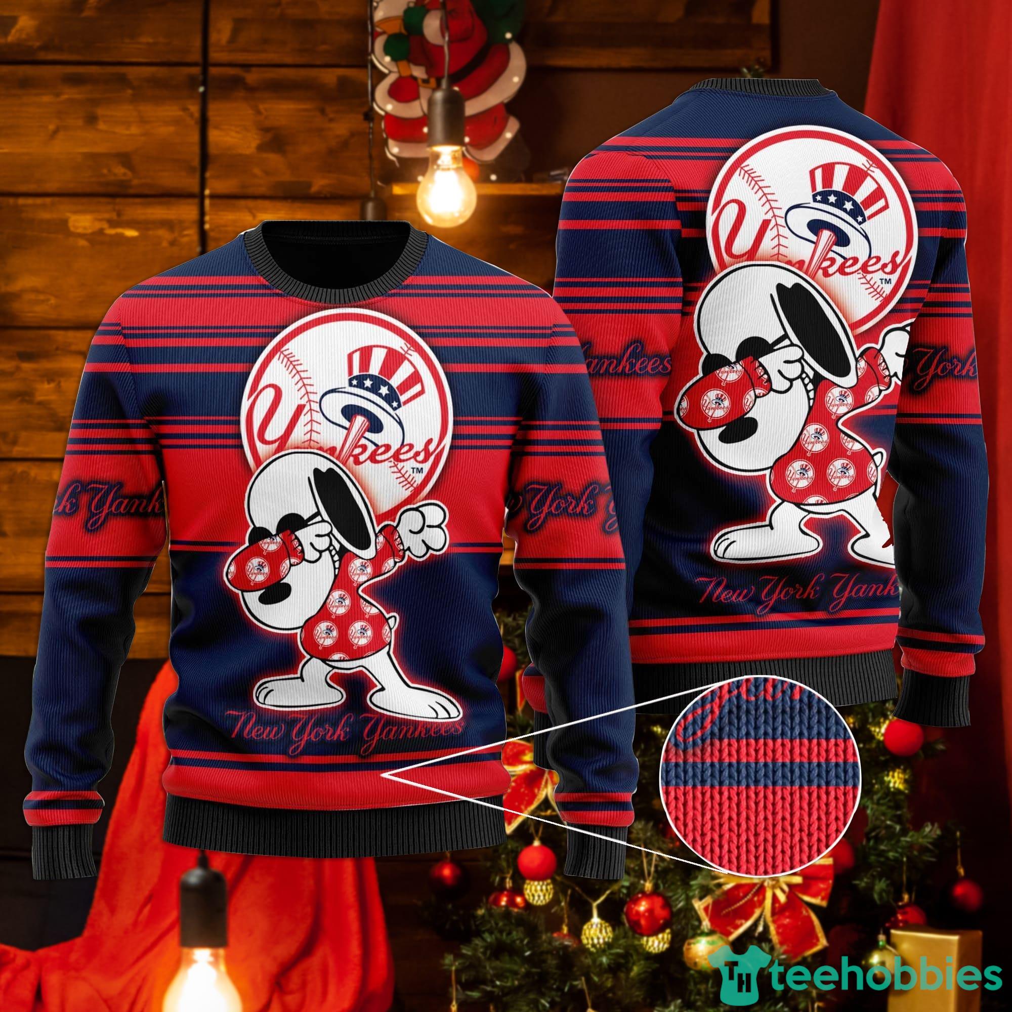 Snoopy Love New York Yankees Ugly Christmas Sweater Product Photo 1