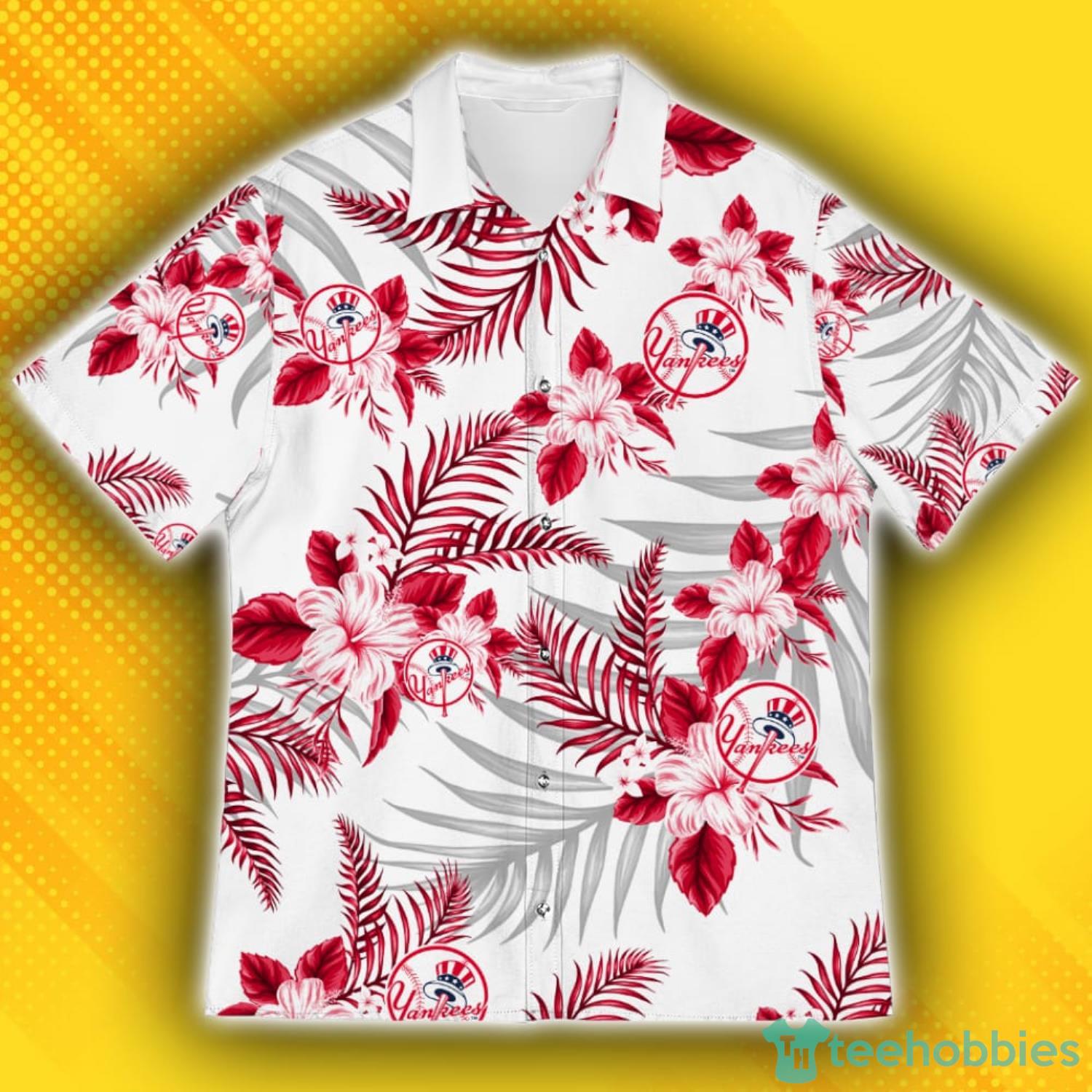 MLB New York Yankees Tropical Pattern Short Sleeve Resort Hawaiian