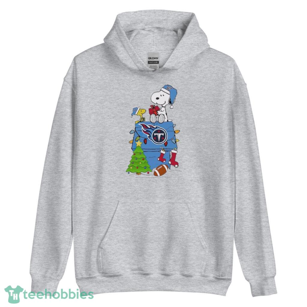 Snoopy Tennesee Titans NFL Player Christmas Shirt - Unisex Heavy Blend Hooded Sweatshirt