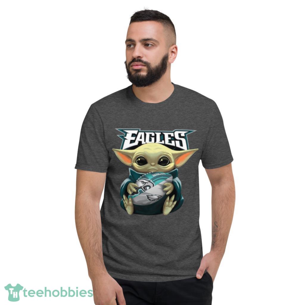 Official Baby Yoda Hug Philadelphia Eagles Star Wars Mandalorian Shirt -  Thefirsttees