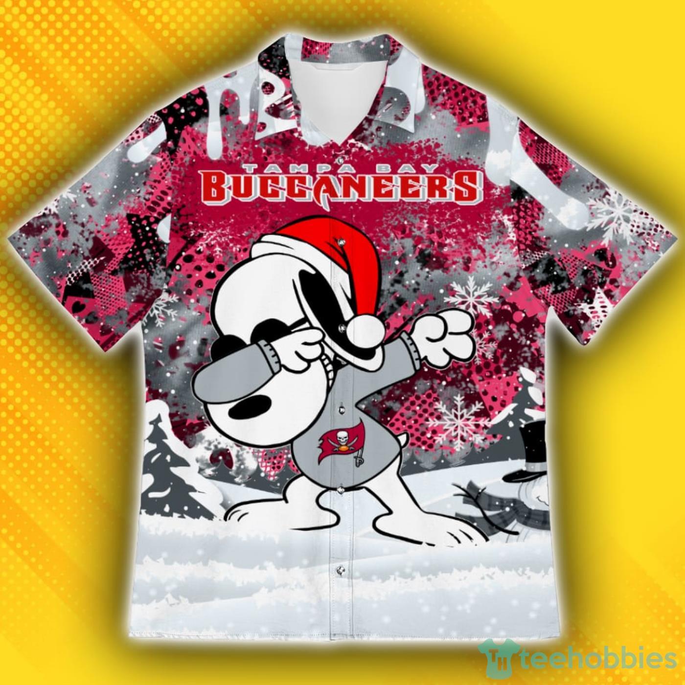 Tampa Bay Buccaneers Snoopy Dabbing The Peanuts Pattern Hawaiian Shirt