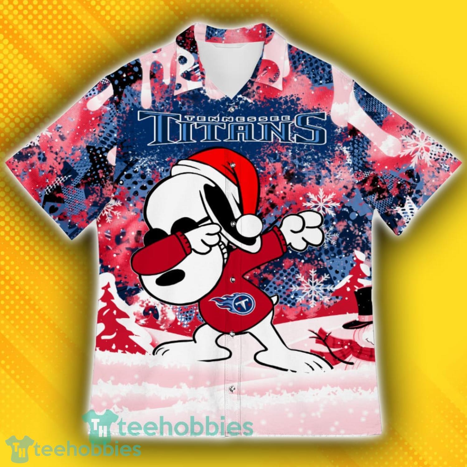 Tennessee Titans Snoopy Dabbing The Peanuts Pattern Hawaiian Shirt Product Photo 2