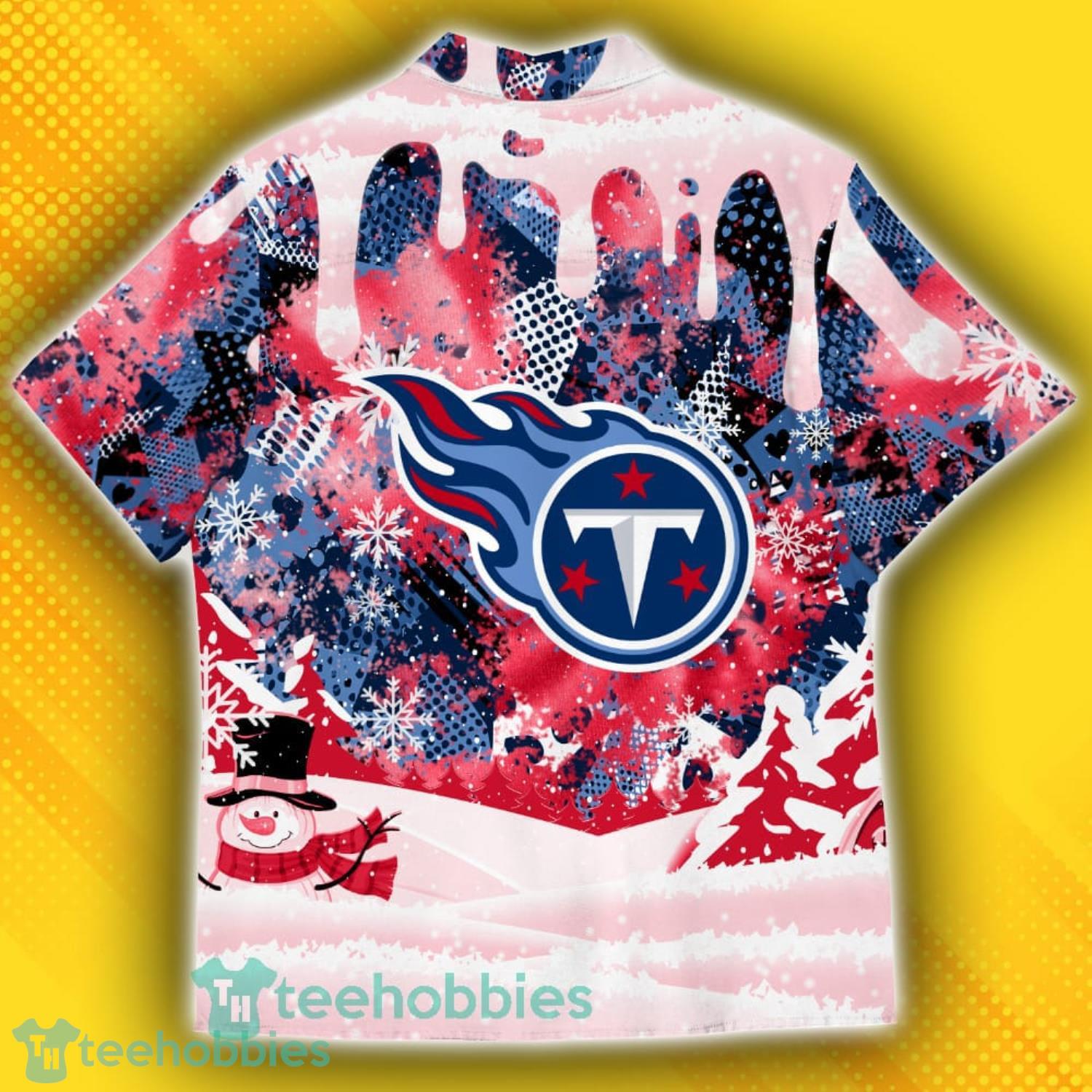 Tennessee Titans Snoopy Dabbing The Peanuts Pattern Hawaiian Shirt Product Photo 3