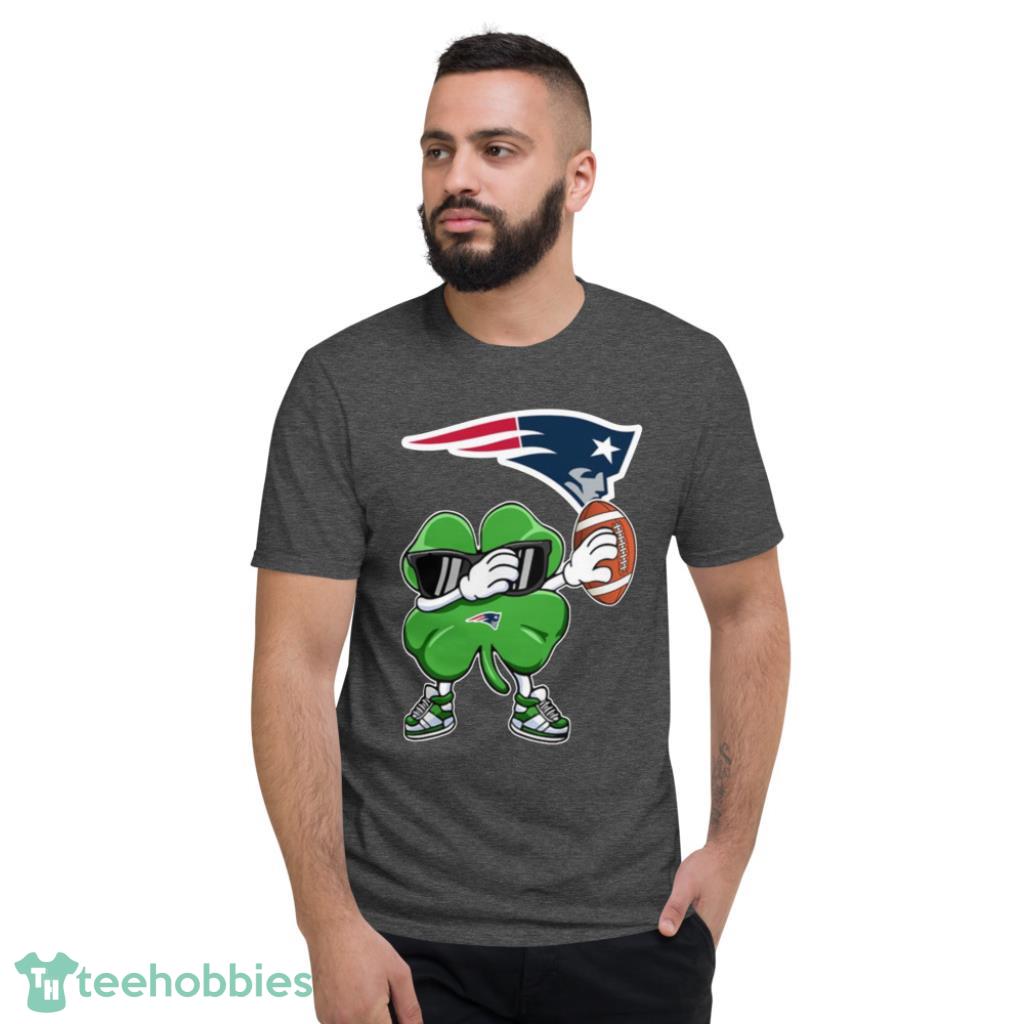 NFL New England Patriots Football Dabbing Four Leaf Clover St. Patrick’s Day For Fans T Shirt Product Photo 3 NFL New England Patriots Football Dabbing Four Leaf Clover St. Patrick’s Day For Fans T Shirt Product Photo 3