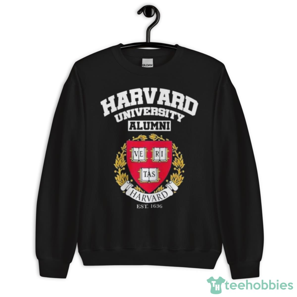 Harvard University Alumni Veritas Est 1636 Shirt - Unisex Crewneck Sweatshirt