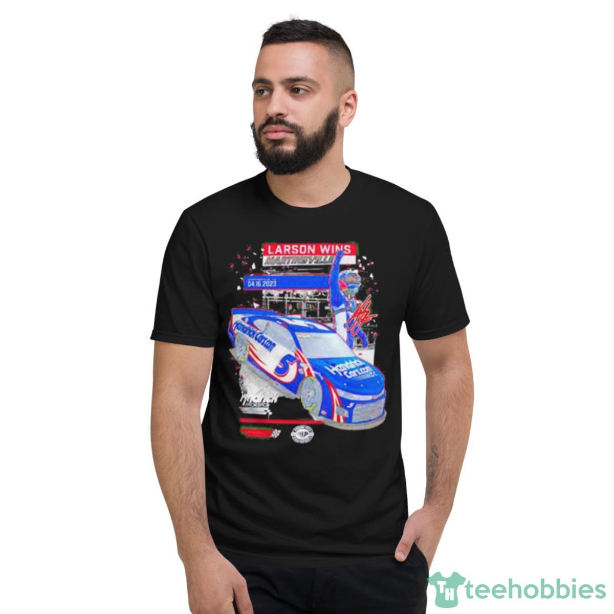 Kyle Larson 2023 Martinsville Speedway Race Winner Signature Shirt - Short Sleeve T-Shirt