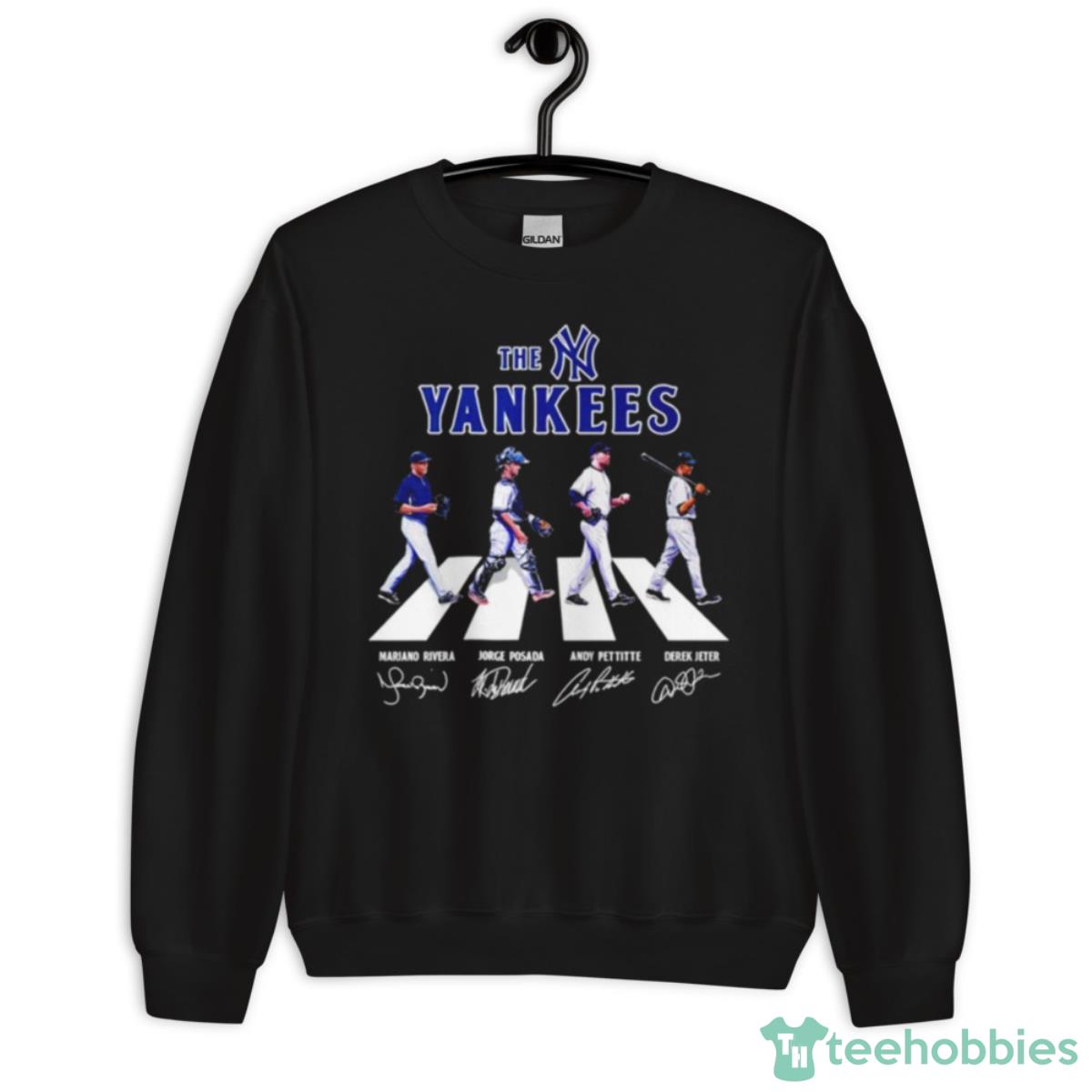 Mariano Rivera Jorge Posada Andy Pettitte And Derek Jeter The New York Yankees Abbey Road Signature Shirt - Unisex Crewneck Sweatshirt
