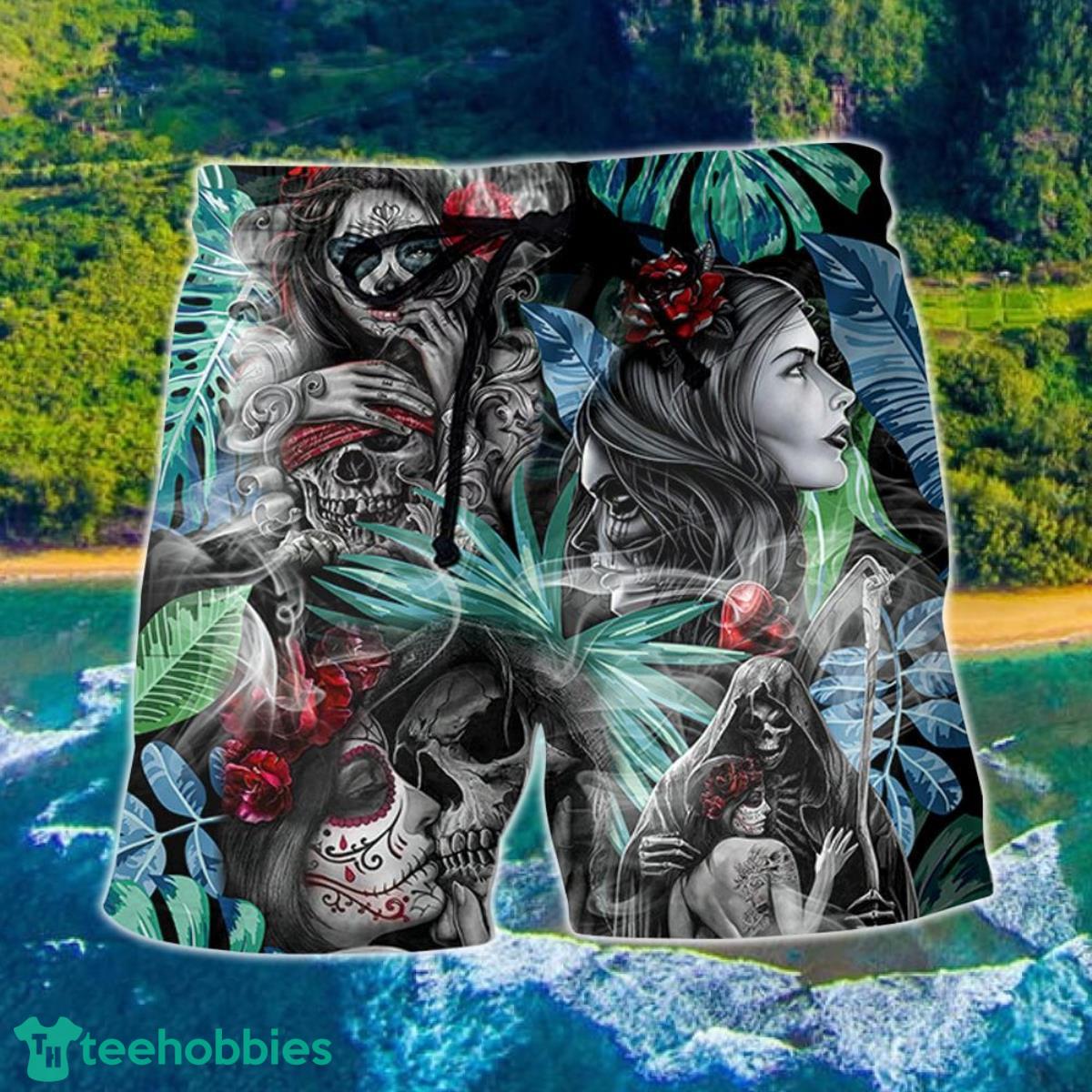 Skull Tropical White Smoke Red Flower Hawaii Shorts For Men Skull Shorts Swim Trunks Product Photo 1