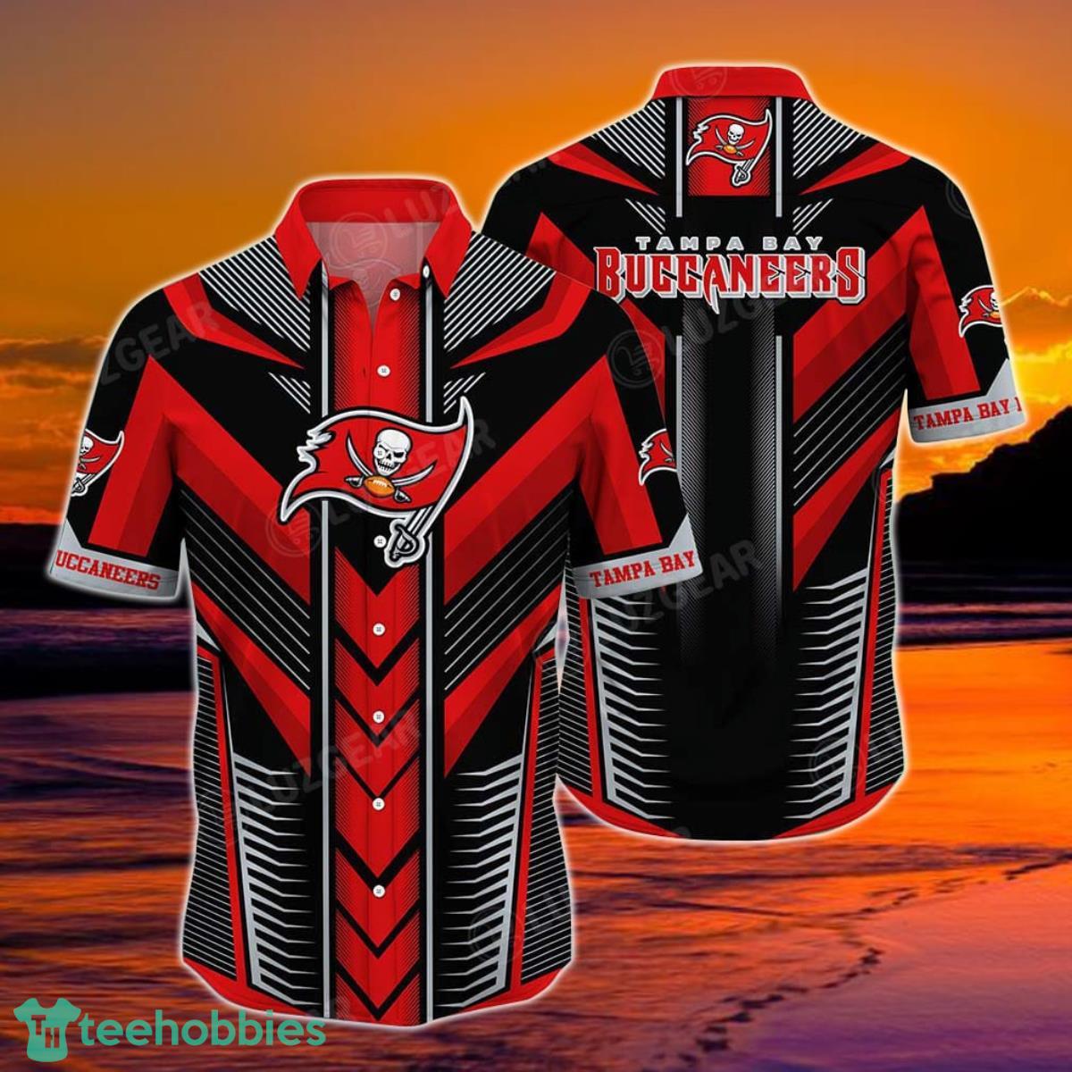 Tampa Bay Buccaneers NFL Hawaiian Shirt Summer Short Sleeve Button Down Shirt Gift For Big Fans Product Photo 1