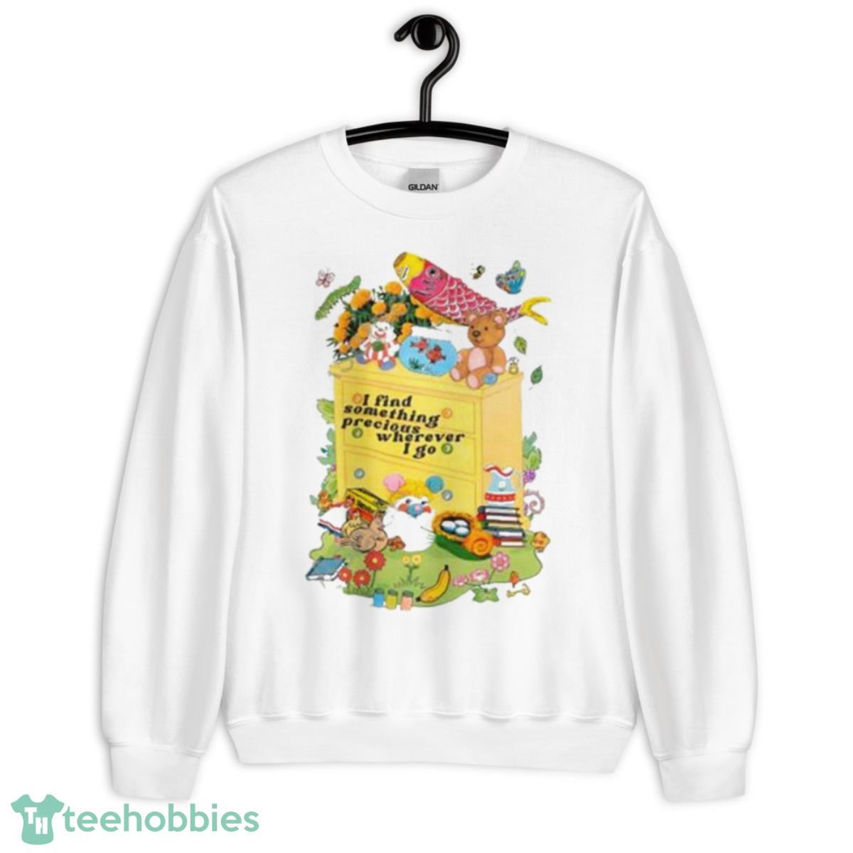 Asoftwrongness I Find Something Precious Wherever I Go Shirt - Unisex Heavy Blend Crewneck Sweatshirt