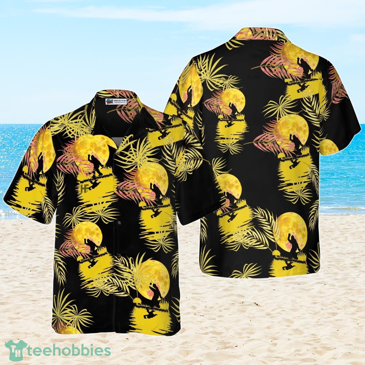 Black and sale yellow hawaiian shirt