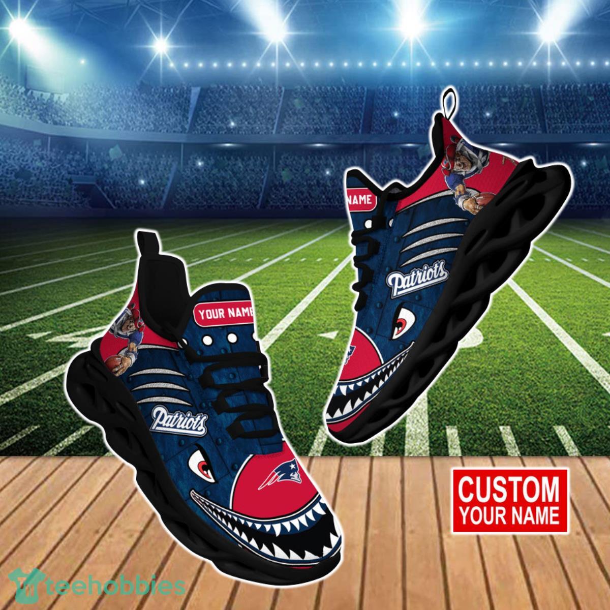 New England Patriots NFL Clunky Max Soul Shoes Custom Name Unique Gift For Real Fans Product Photo 1
