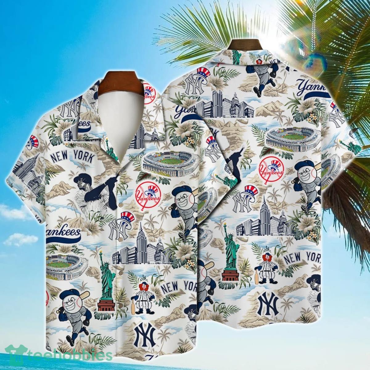New York Yankees Baseball Pattern On White Background Print Hawaiian Shirt Product Photo 1
