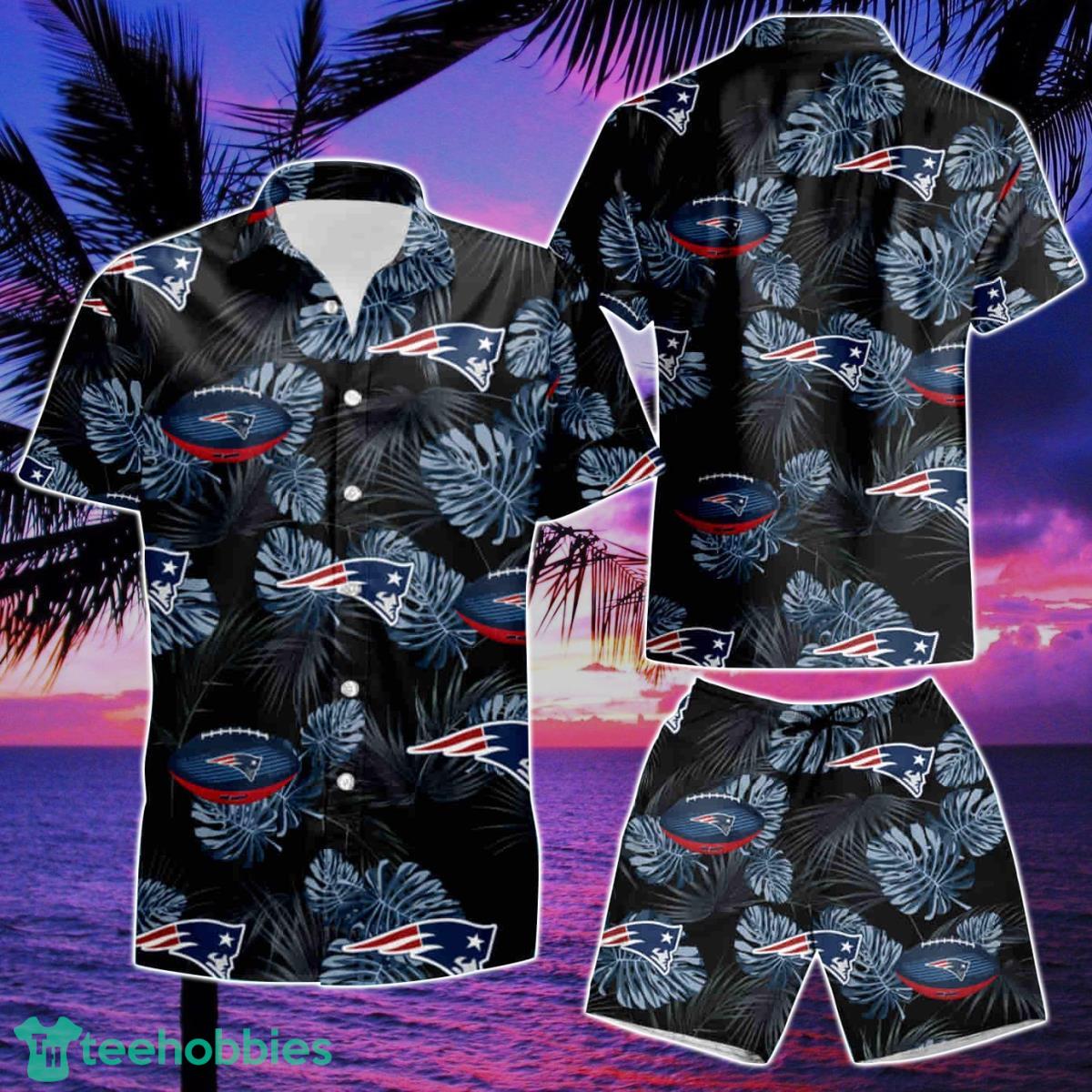 New England Patriots Football Summer Beach Hawaiian Shirt And Short Product Photo 2